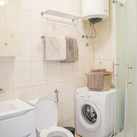 Vekarini Two-bedroom With A View *