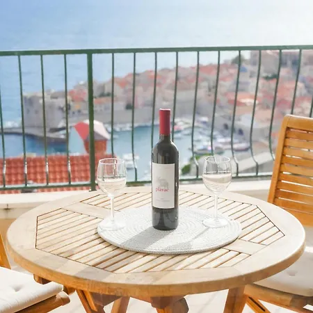 Vekarini Two-bedroom With A View